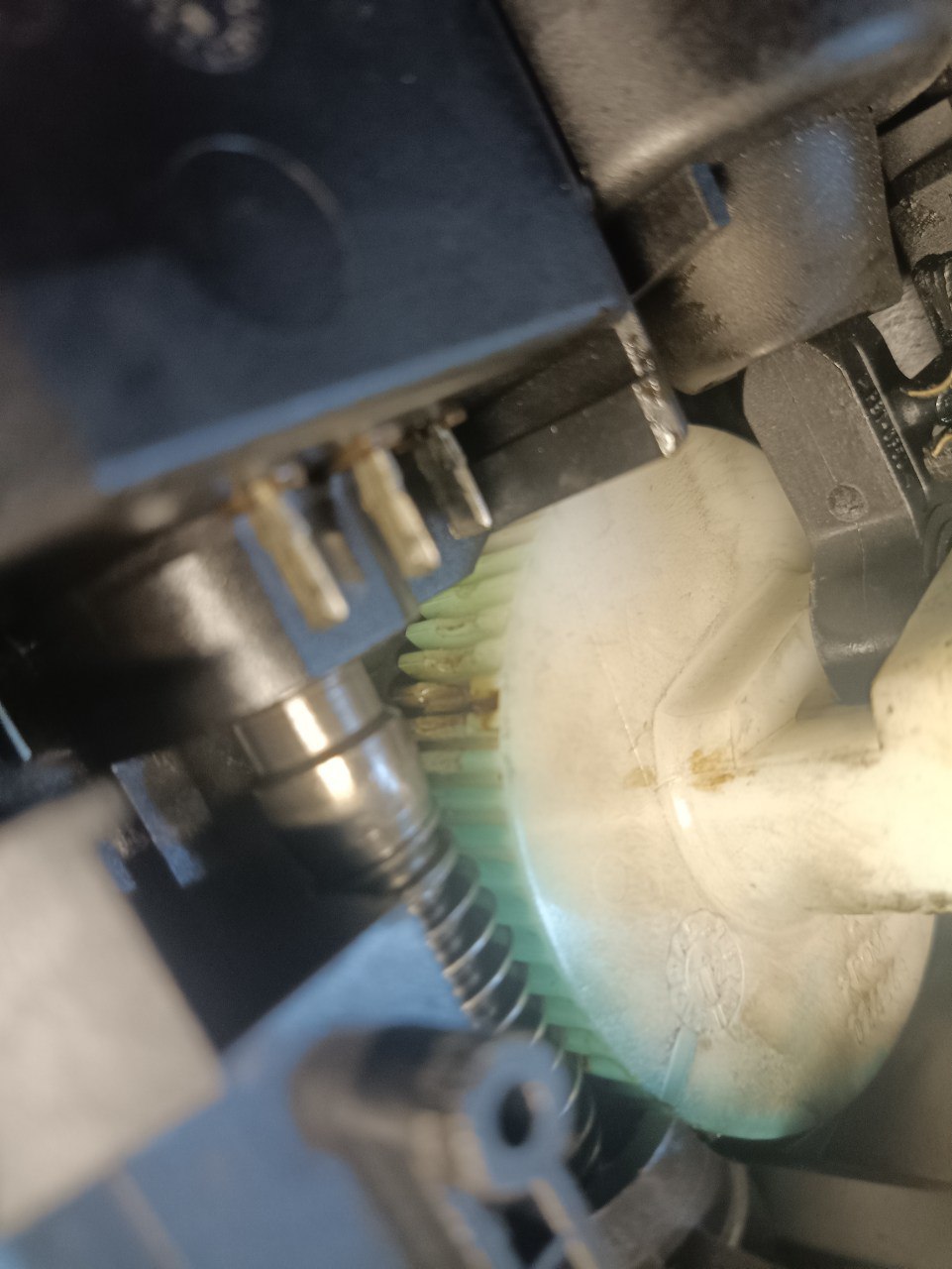 Професійна заміна шестерні блоку Easytronic Opel — сервіс Shift Service